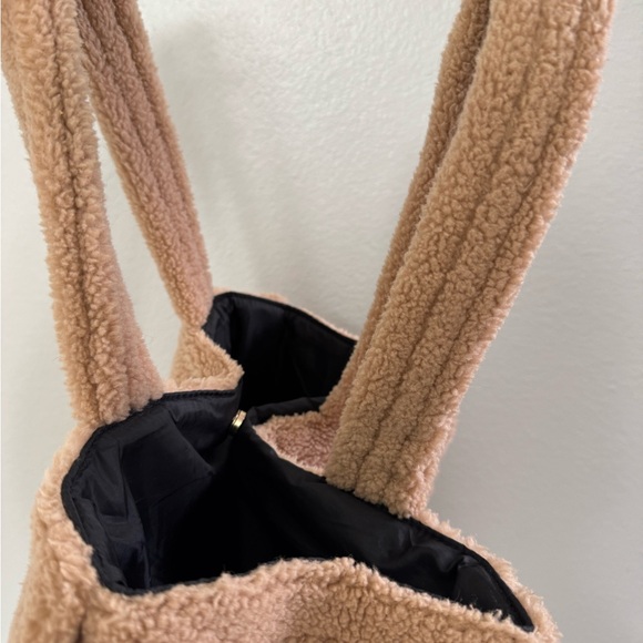 Victorias Secret Plush Fleece Tote Bag - Picture 3 of 6